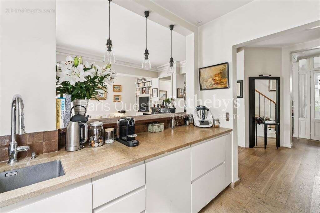 Maison à NEUILLY-SUR-SEINE