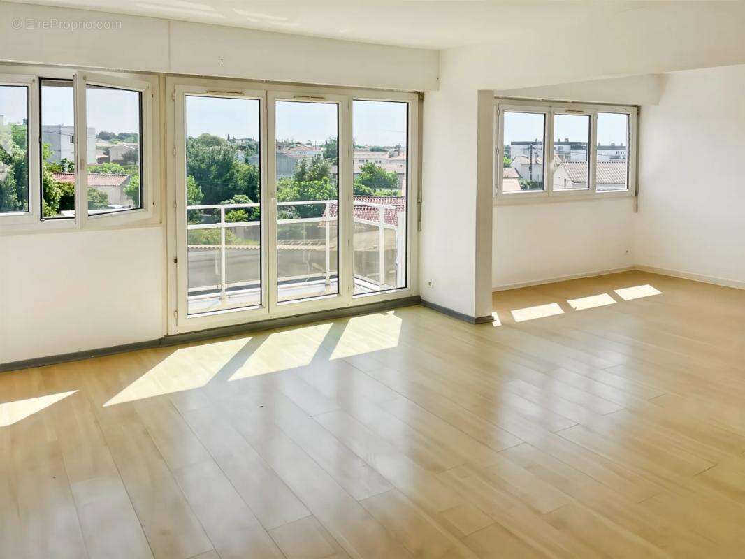 Appartement à COGNAC