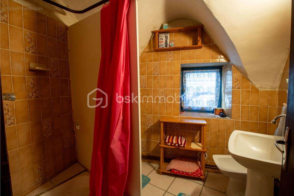 Maison de village sur 3 niveaux - photo 16