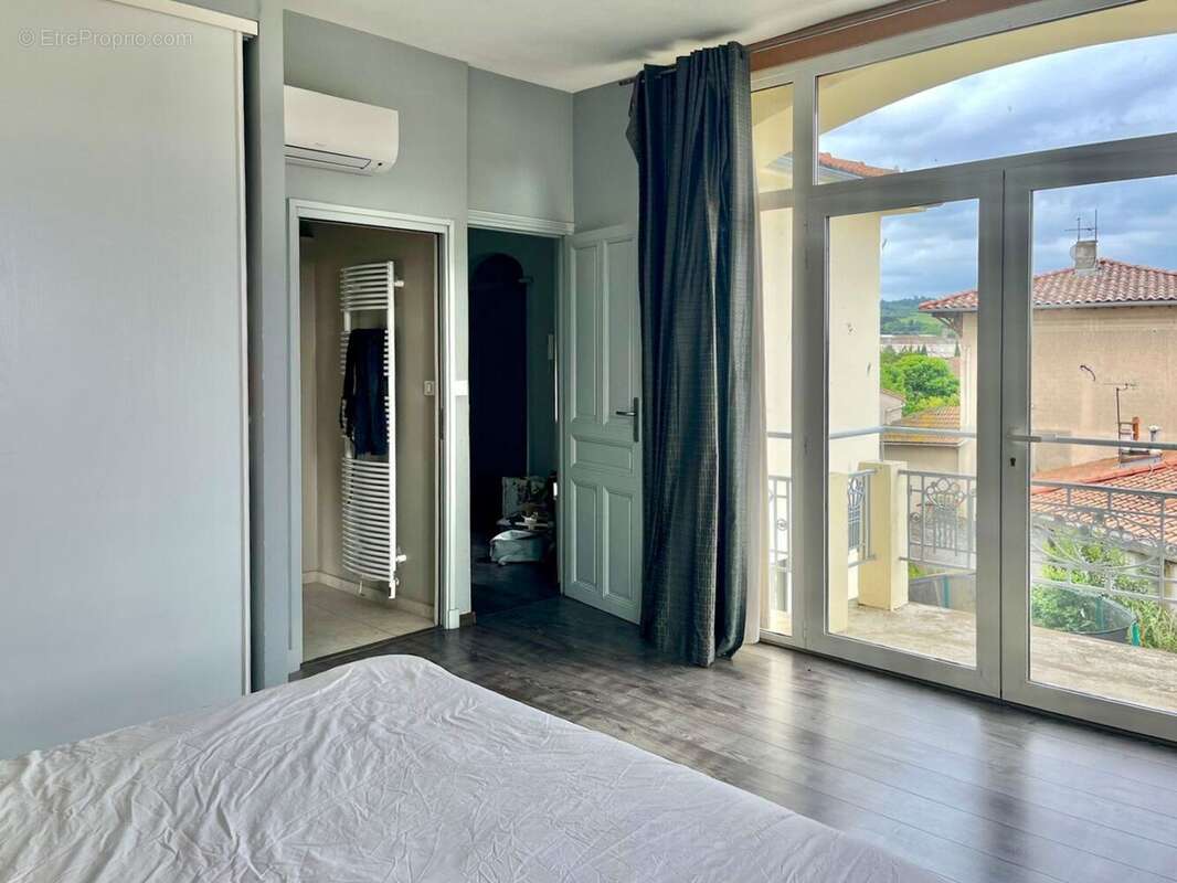 Chambre - Maison à CARCASSONNE