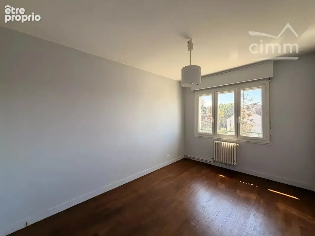 BLOIS — Bel appartement T2 de 55 m²  — 10 min du centre - photo 6