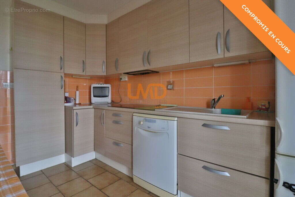 Appartement T3/4 de 78m2 situé dans une résidence à Martigues - photo 4