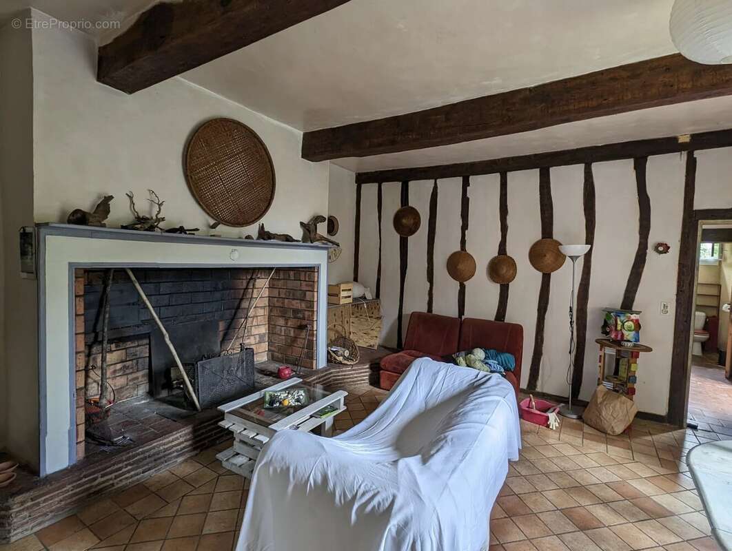 Maison à SAUVETERRE