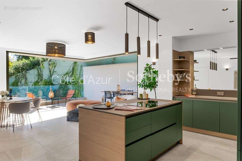 Appartement à LES ADRETS-DE-L'ESTEREL