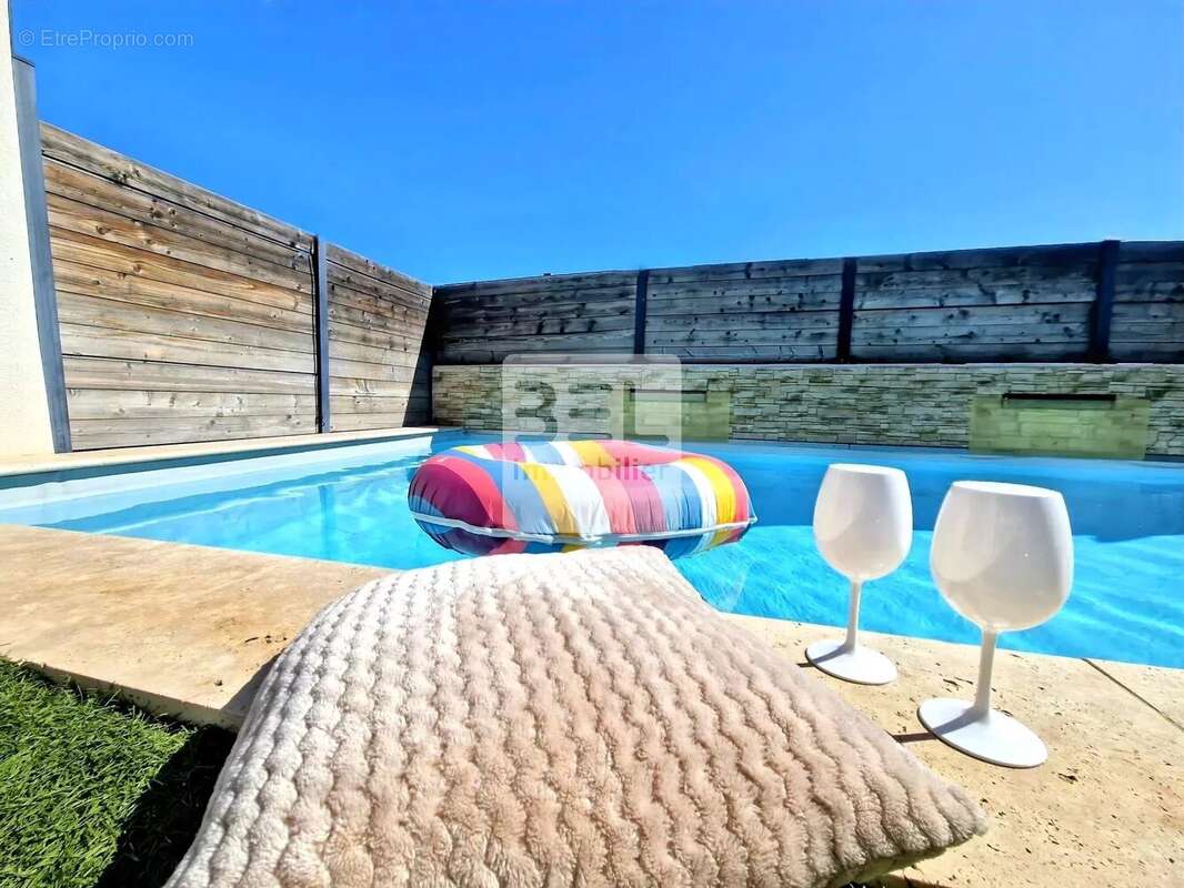 Maison à ROCHEFORT-DU-GARD