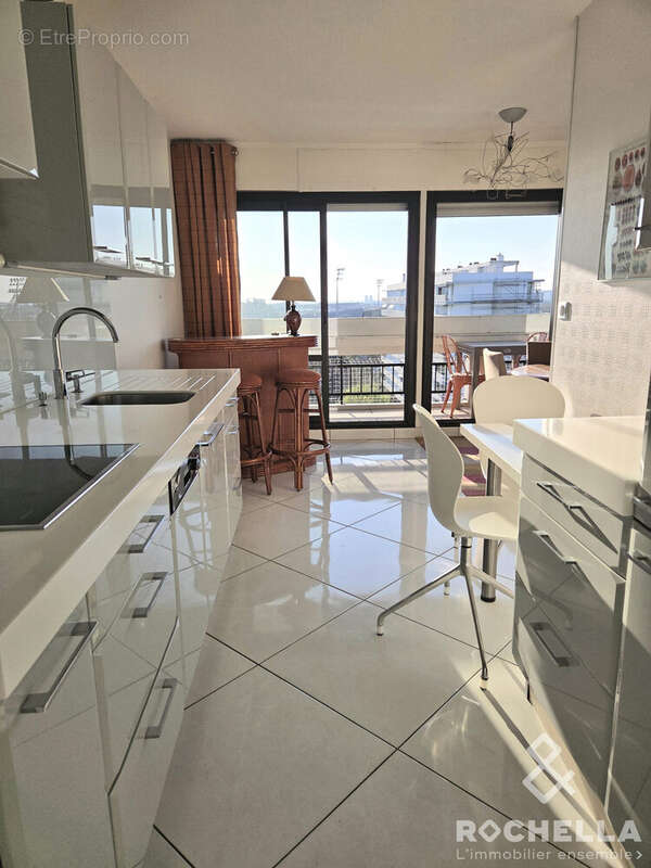 Appartement 88 m² à La Rochelle  - photo 4