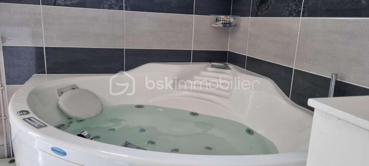 Maison à ESTANCARBON