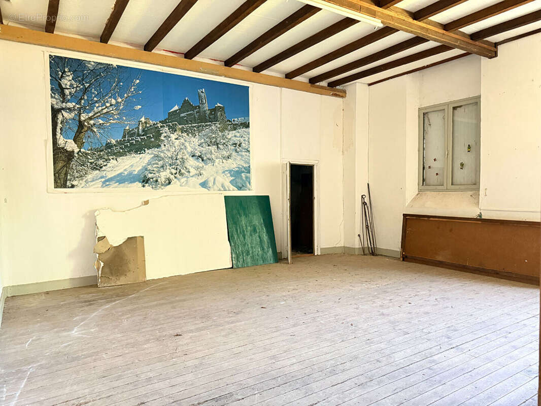 Maison à VILLEMOUSTAUSSOU