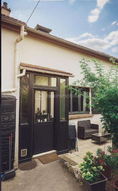 Maison à VITRY-SUR-SEINE
