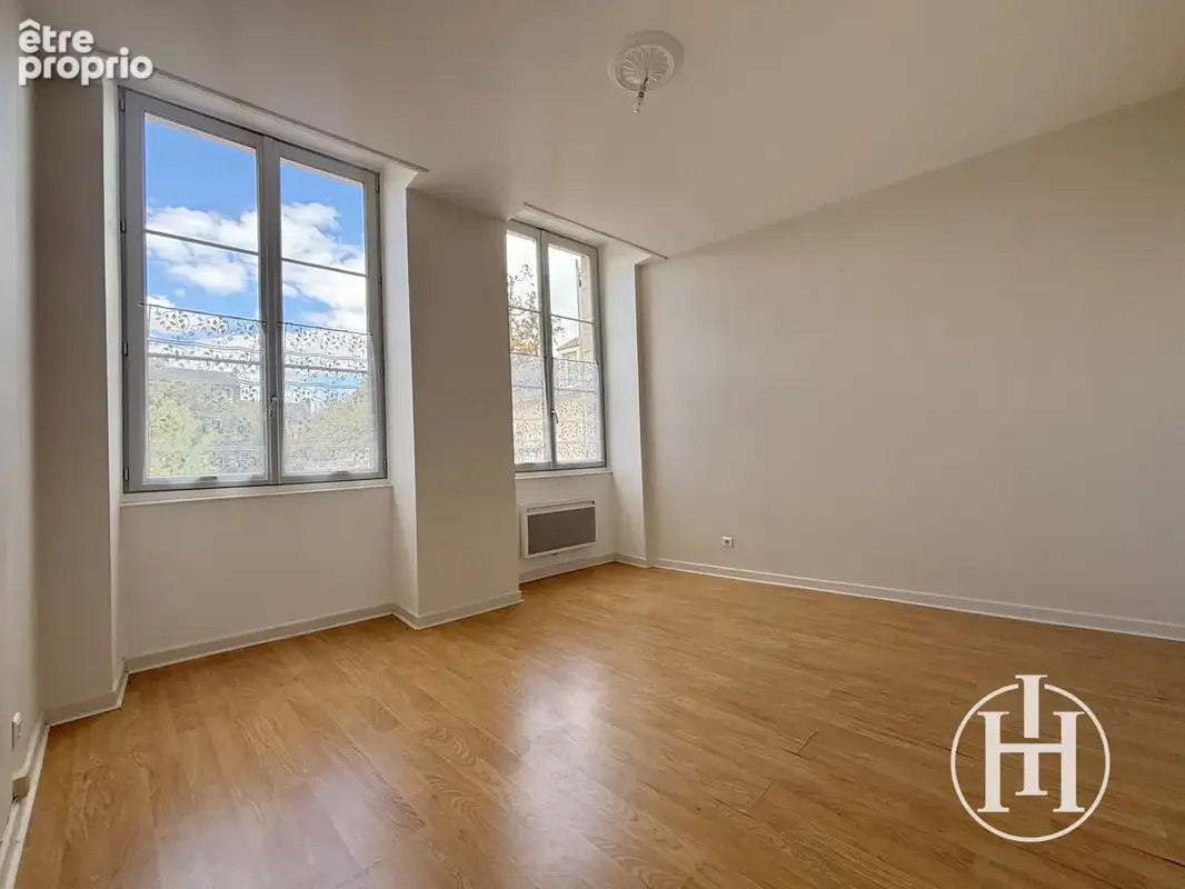 Appartement lumineux avec garage au cœur de Saint-Amand-Montrond - photo 4