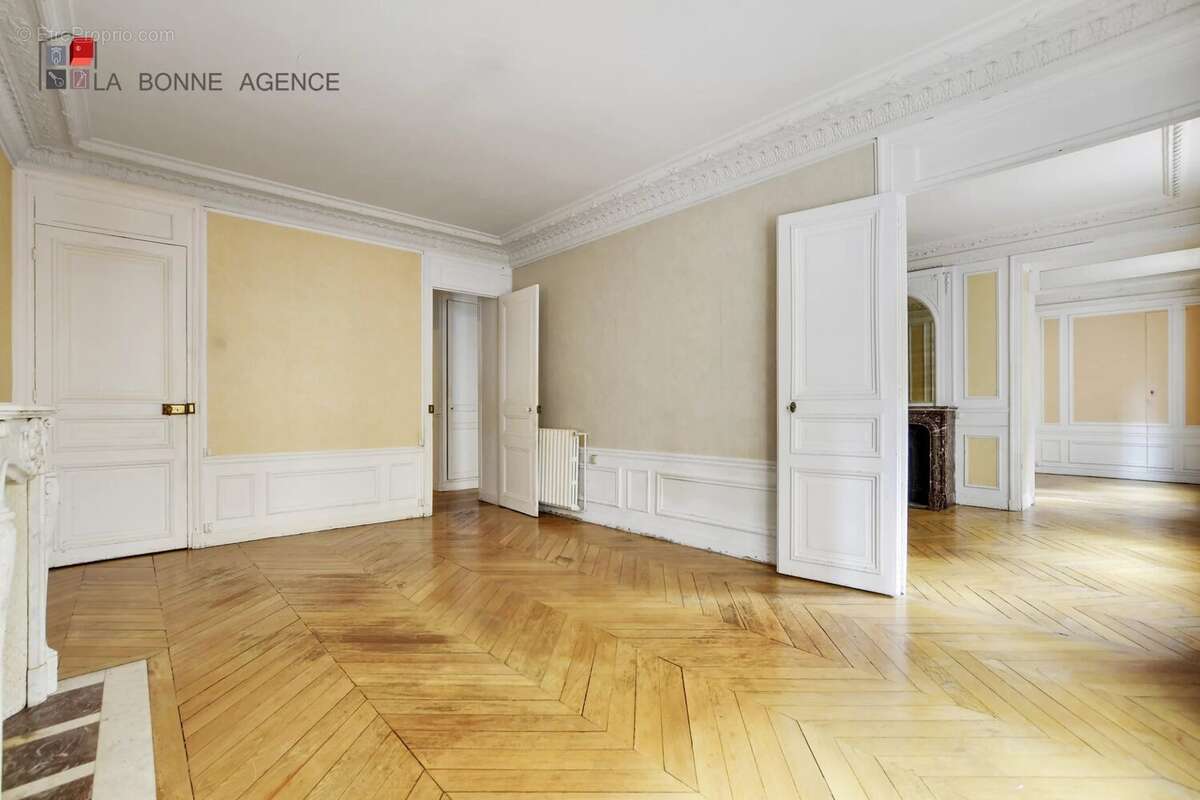 Appartement de caractère de 115 m² – Profession libérale possible – Paris 15ᵉ - photo 4