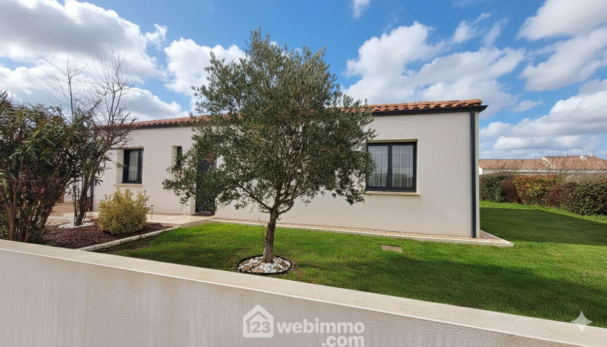 Maison, 122m² de 2019, sous décennale - Maison à LE BERNARD