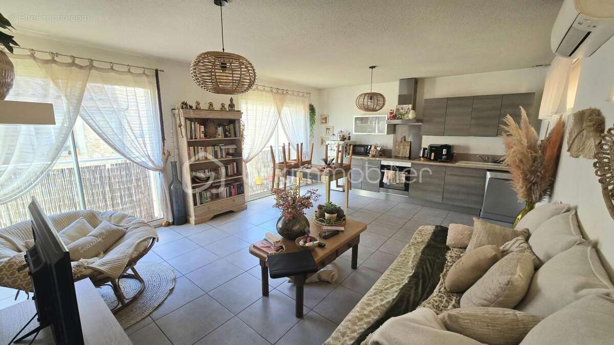 Appartement à SAINT-LAURENT-DE-LA-SALANQUE