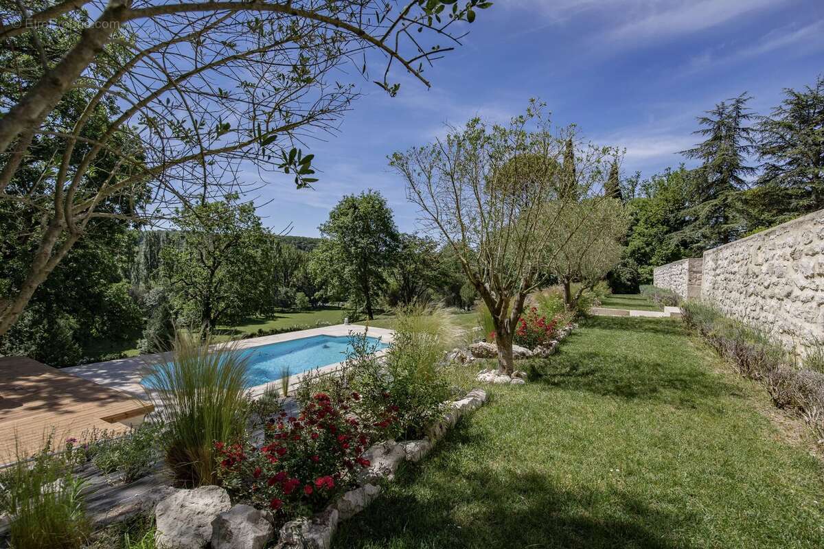 Maison à MONTCUQ