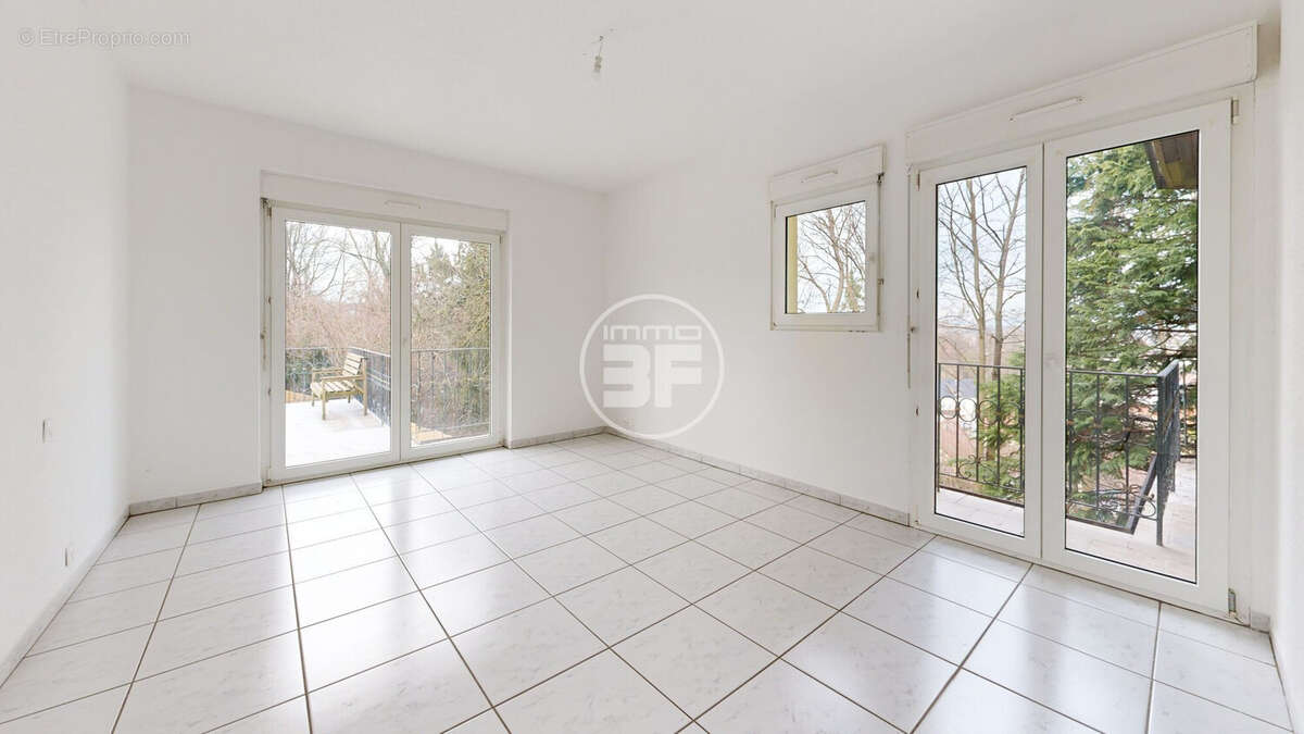 Appartement 266 m² à Hegenheim  - photo 7