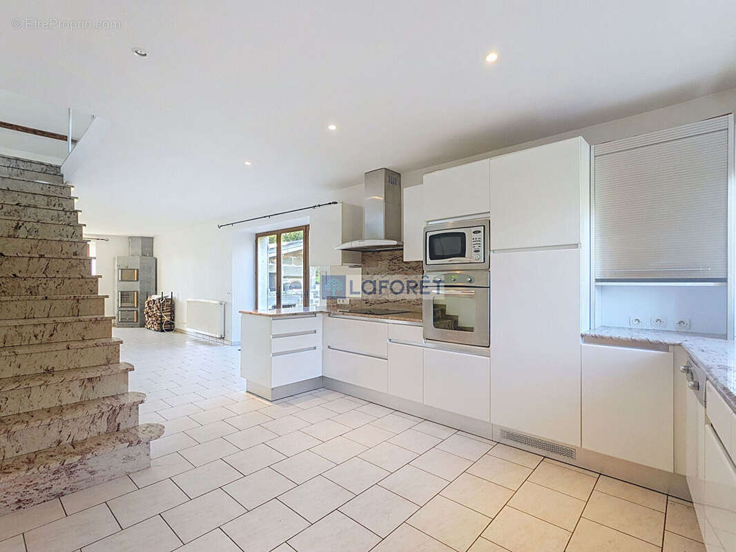 Maison à FRESNES-SUR-APANCE