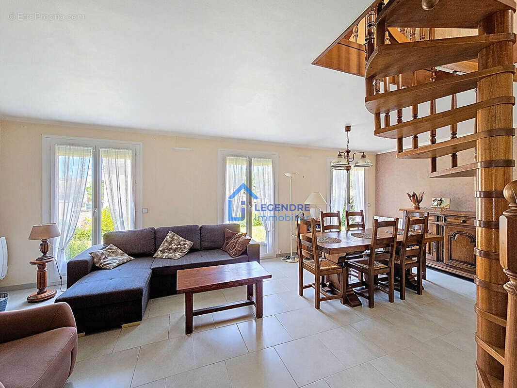 Maison à PIERRELAYE