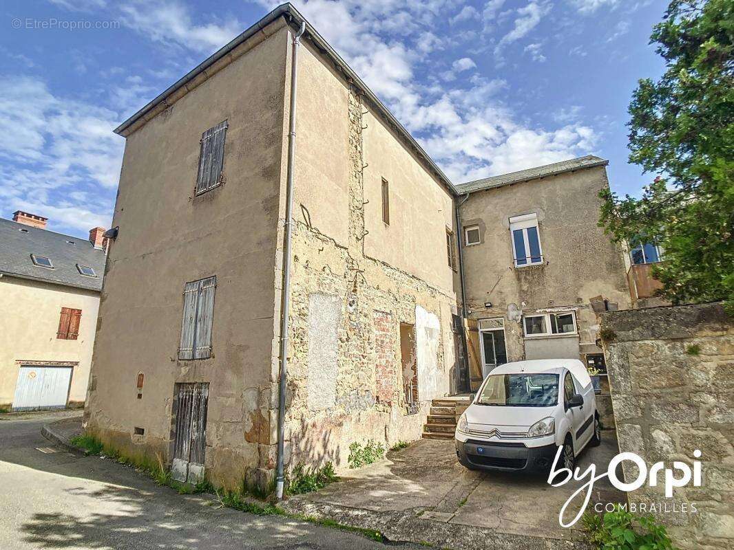 Appartement à SAINT-GERVAIS-D'AUVERGNE