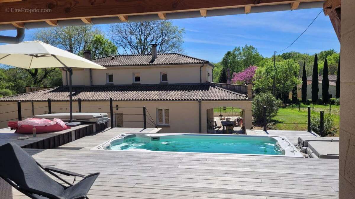 Maison à SALLEBOEUF