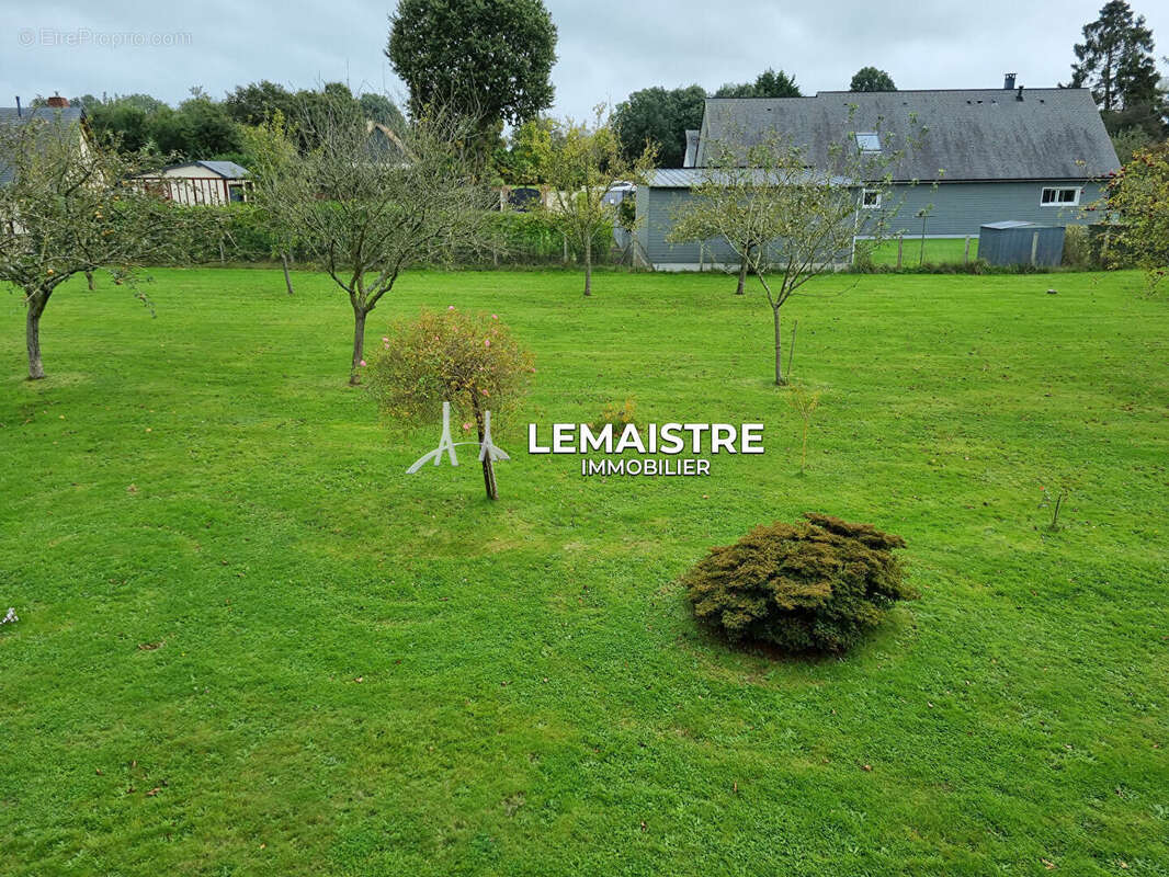 Maison à LA LANDE-SAINT-LEGER