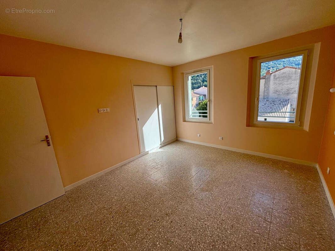 Appartement à NYONS