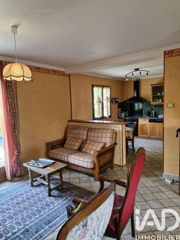 Maison 101 m² à Ifs  - photo 6
