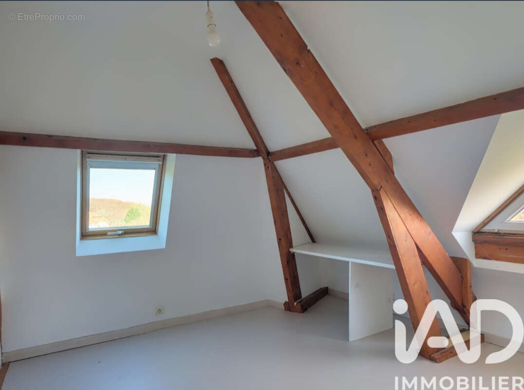 Photo 9 - Maison à ROINVILLE