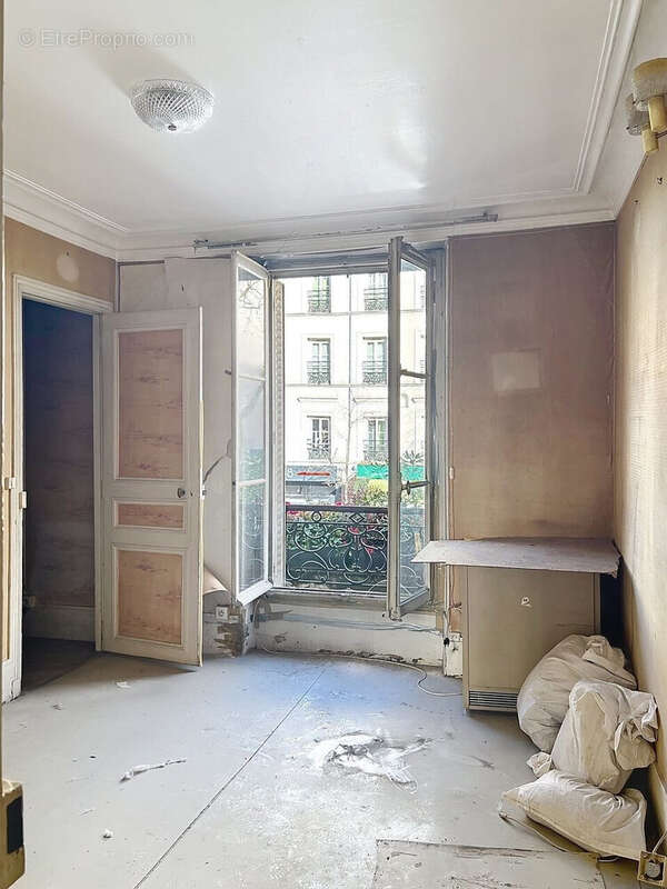 Appartement à PARIS-17E