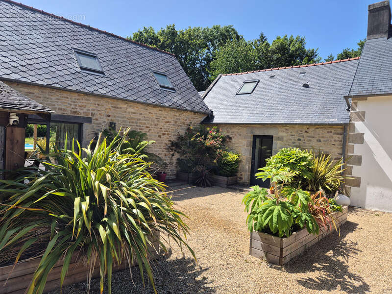 Maison à PLONEOUR-LANVERN