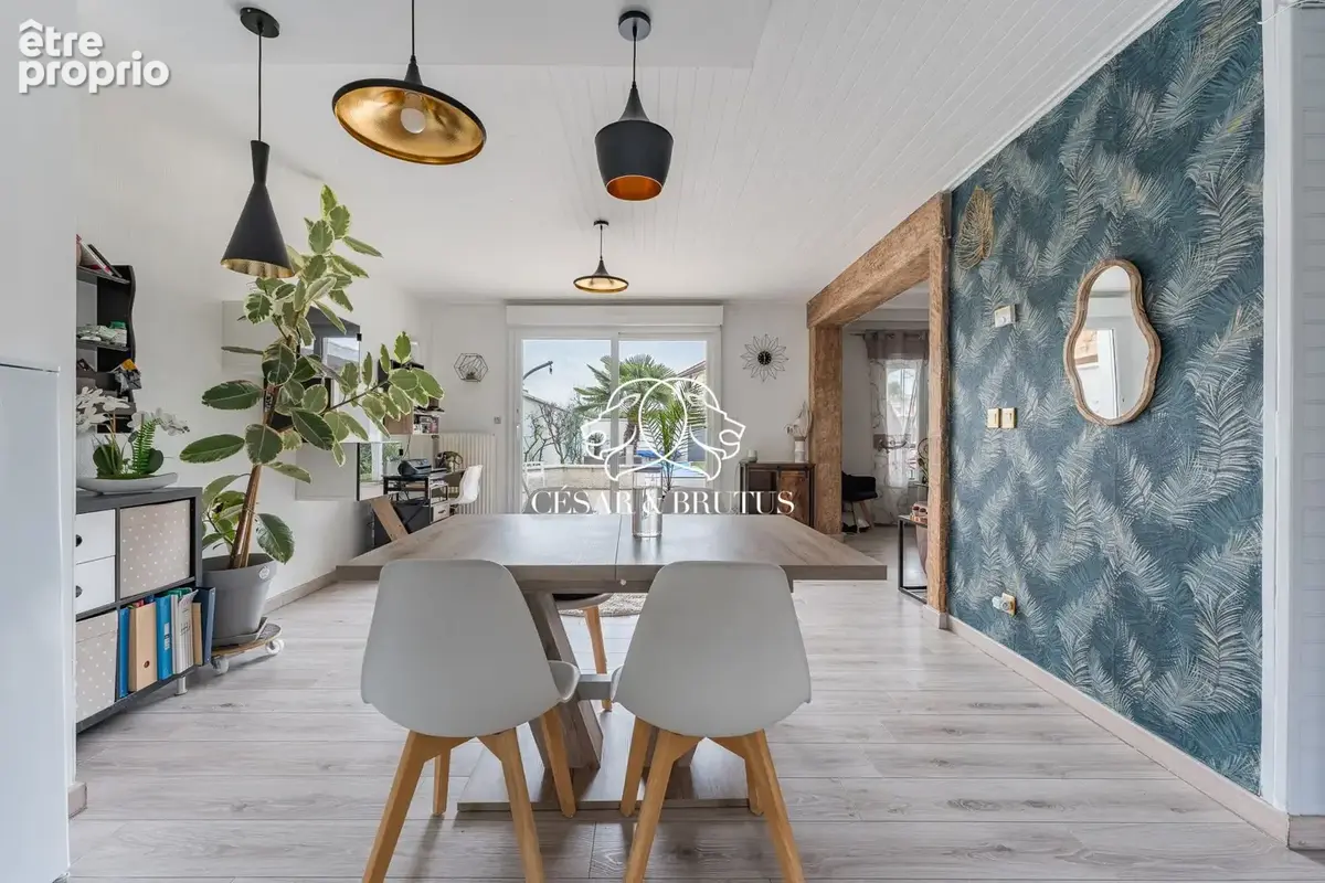 Photo Maison à Jonage au prix de N/C