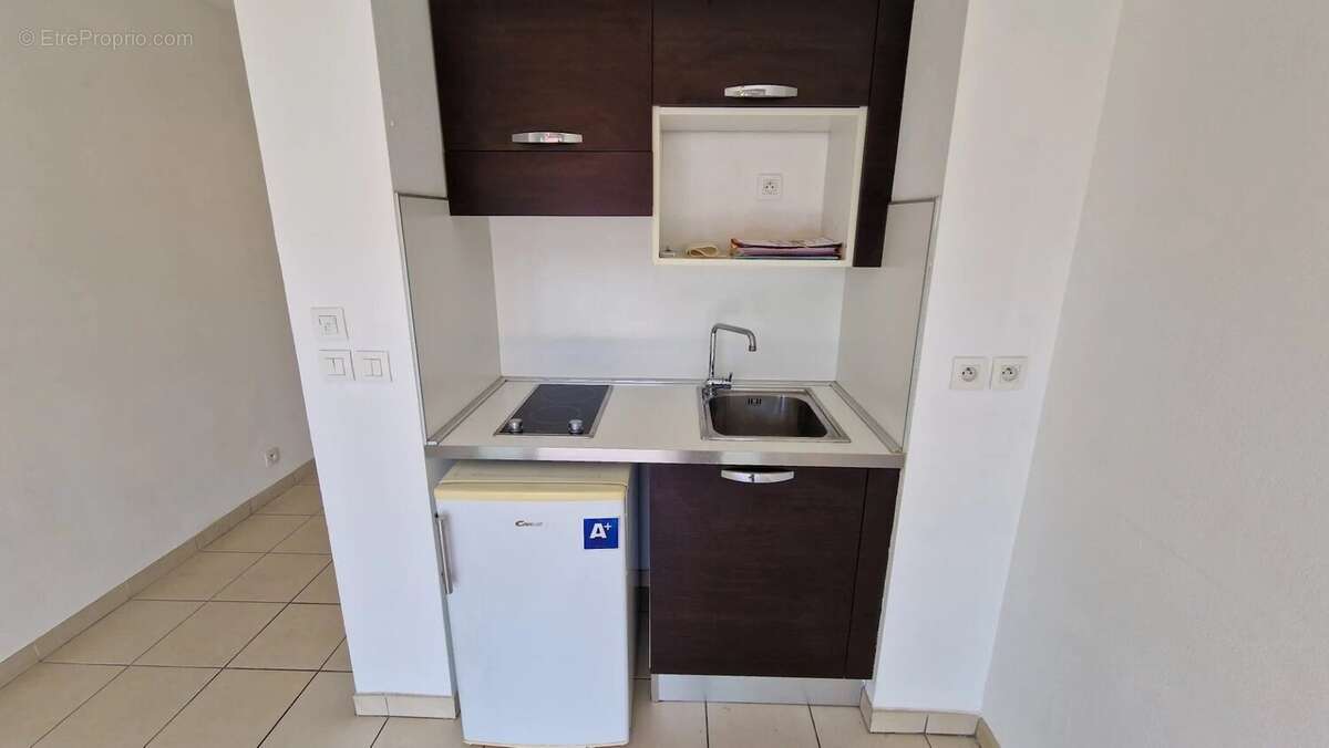 Appartement à SAINT-LAURENT-DU-VAR