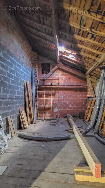 Appartement à VENDAYS-MONTALIVET