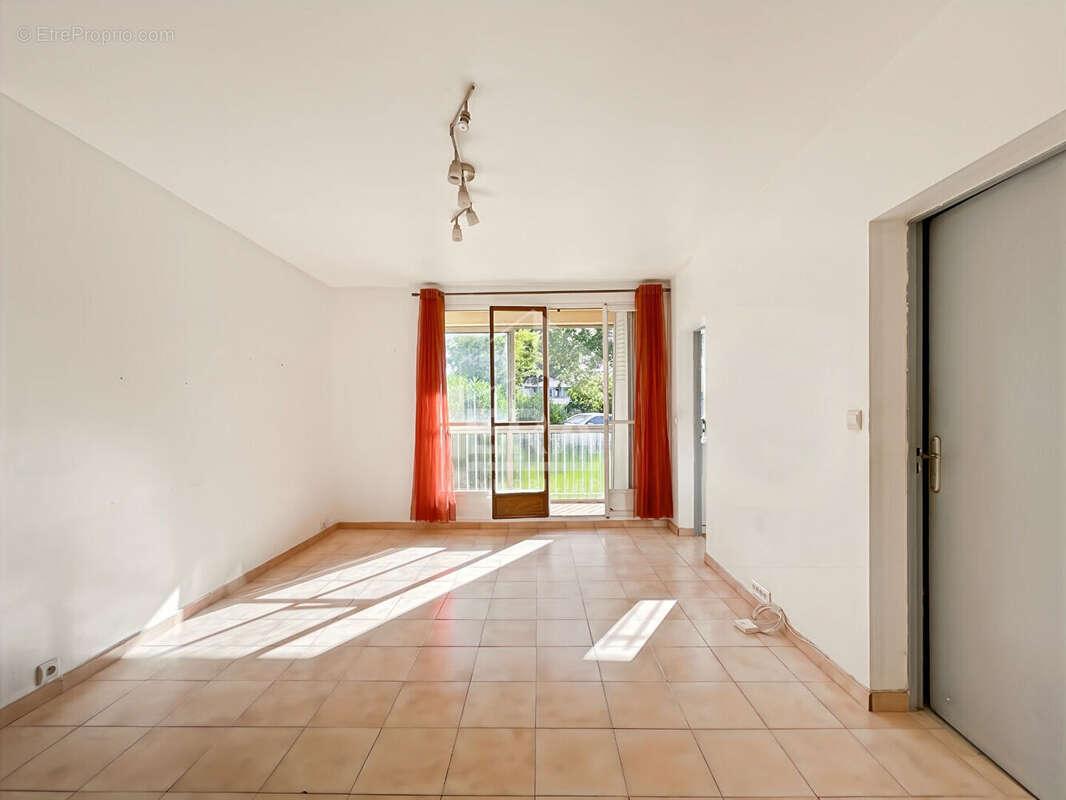 Appartement 57m² à marseille 13e arrondissement - photo 2