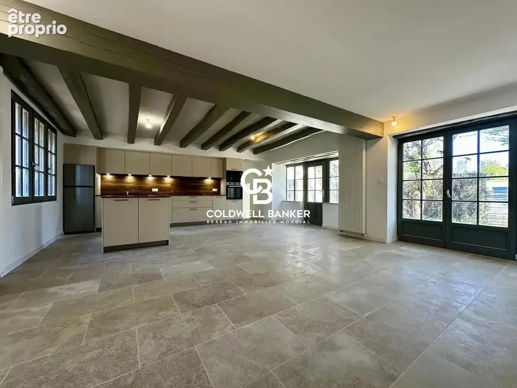 maison mitoyenne entièrement rénovée - photo 2