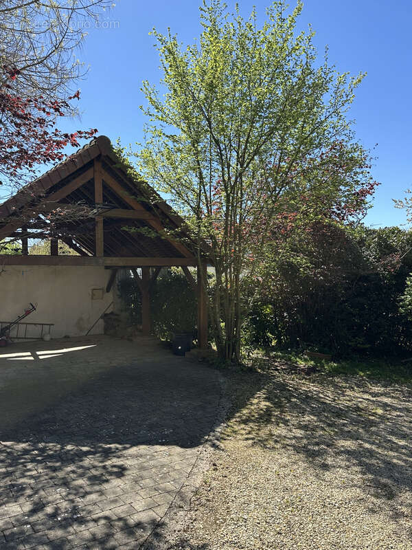 Maison à VAUX-LE-PENIL