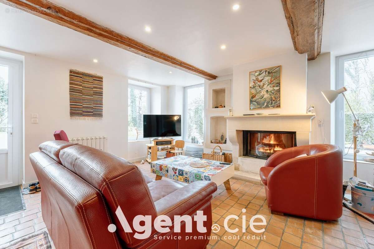 Maison à FONTENAY-LE-PESNEL