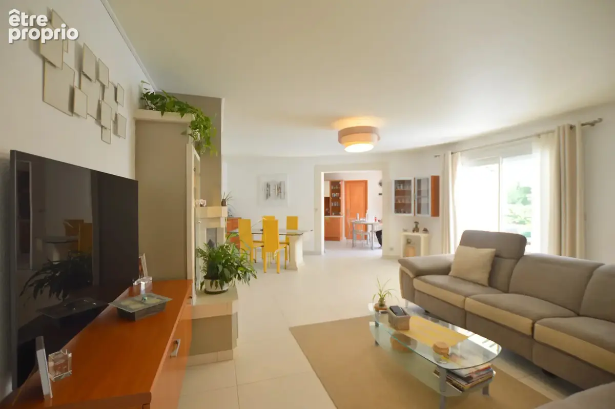 Maison T4 de 110 m² avec piscine et jardin au calme à Baillargues (34670) - photo 5