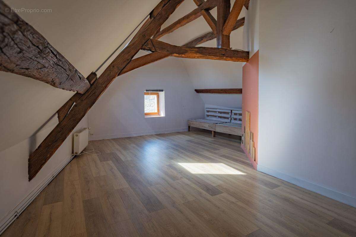Maison - 97 m² - Moret-Loing-et-Orvanne (77) - photo 8