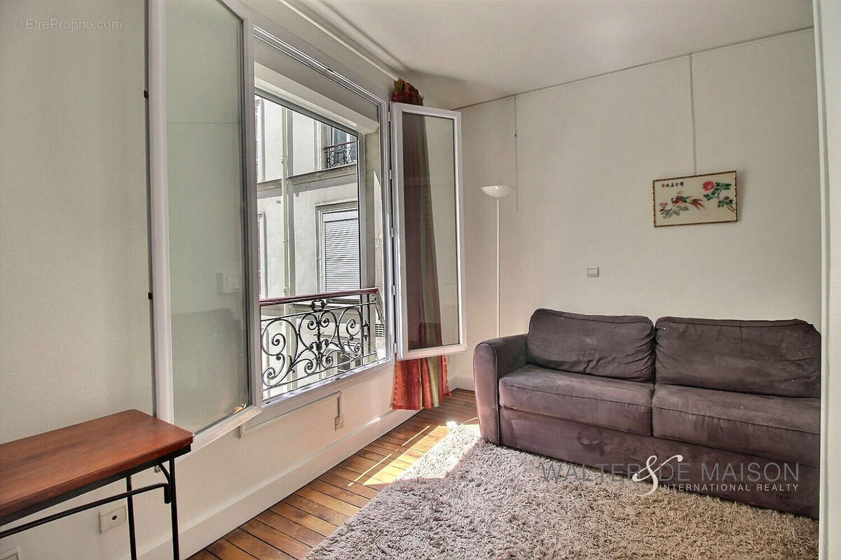 Appartement à PARIS-17E