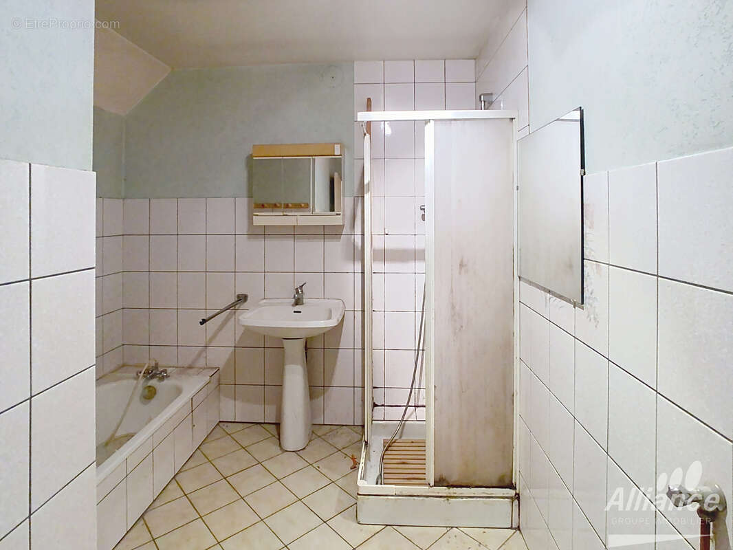 Maison à rénover avec comble aménageable - photo 7
