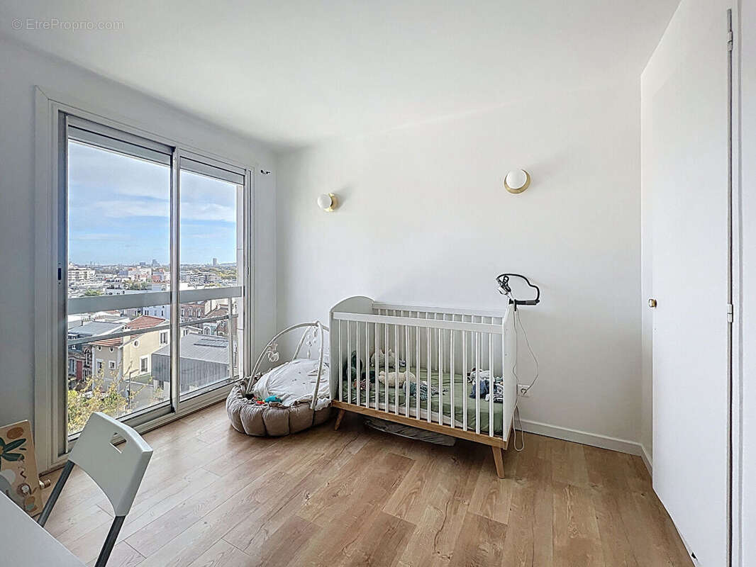 Appartement à SURESNES