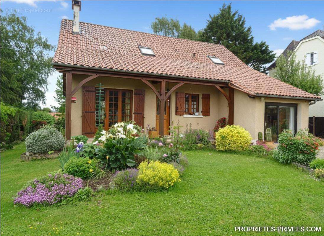 Maison à ROUFFIGNAC-SAINT-CERNIN-DE-REILHAC