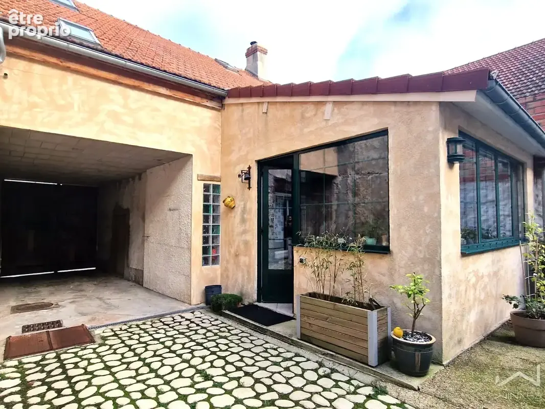 RARE SUR LE SECTEUR - Maison de Ville avec 3 GARAGES FERMÉS INTERIEURS - 111 m2 au sol - 3 chambres - 2 caves - photo 21