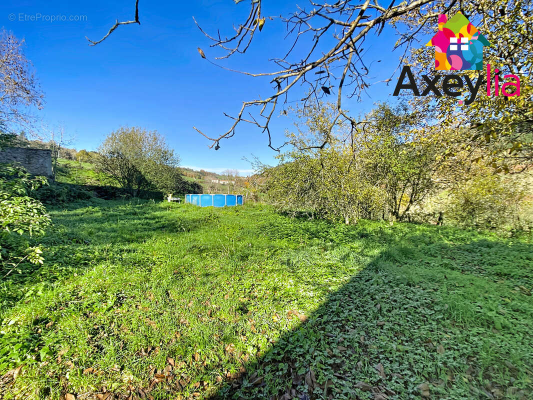 Maison à SAINT-BONNET-DES-QUARTS