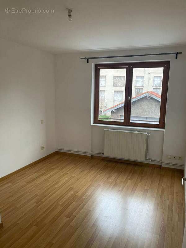 Appartement 56 m² à Saint-Etienne  - photo 7