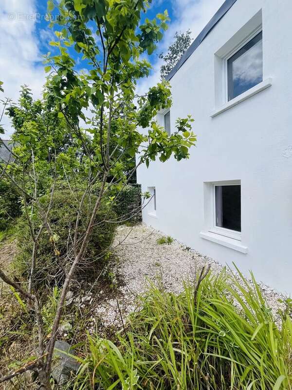 Maison à RUFFIAC