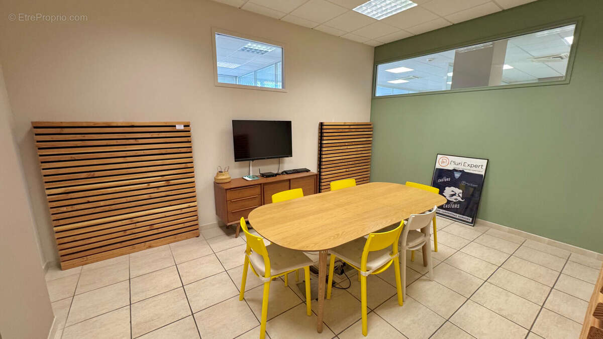 Commerce à CARPENTRAS