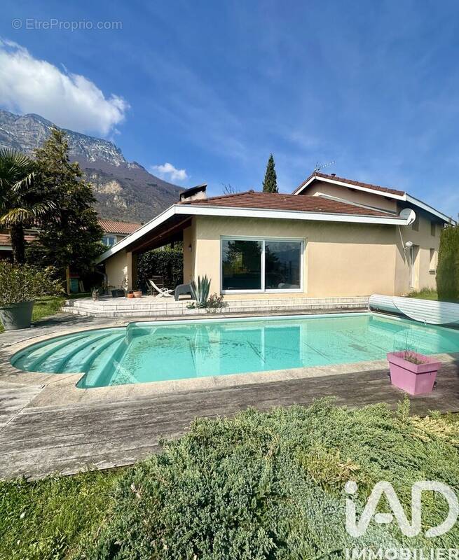 Photo 1 - Maison à CLAIX