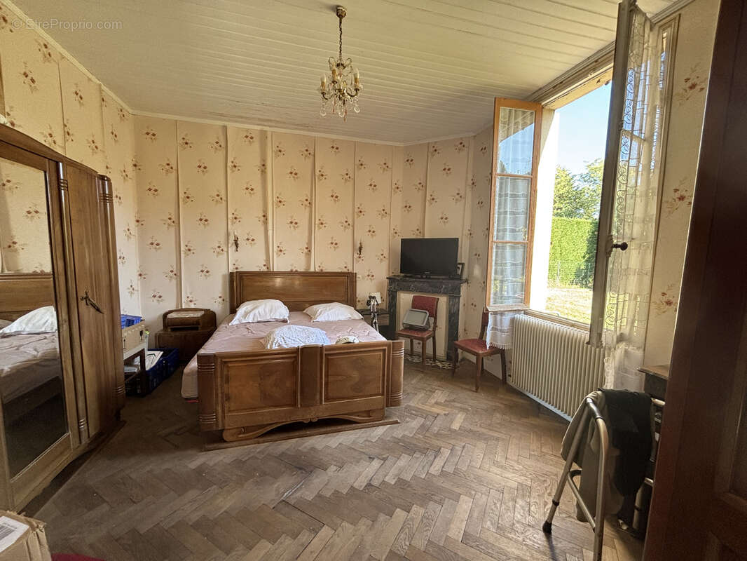 Maison à SAINT-LOUBES