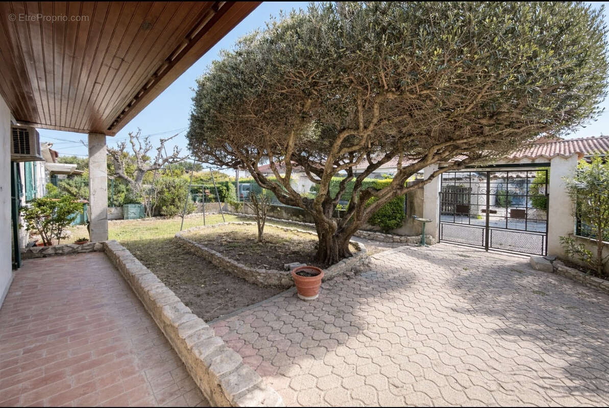 Maison à BEDARRIDES